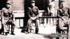与张虎良墓和杨虎城墓相比，差异很明显，墓前