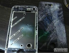 半年前购买的iPhone 8 Plus来回打破了玻璃，3288元维