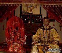 在前任皇帝去世后，他的侄子会怎么做？