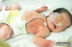 安徽女房不断流血，抛出一个塑料袋，最后报警