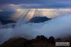 奥威餐厅：尽享云端美景