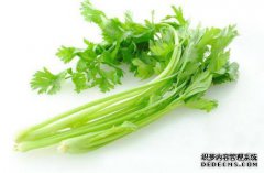 北京市场的芹菜价格在一周内下跌了50％，温暖的