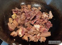 [如何腌制鸭肉]